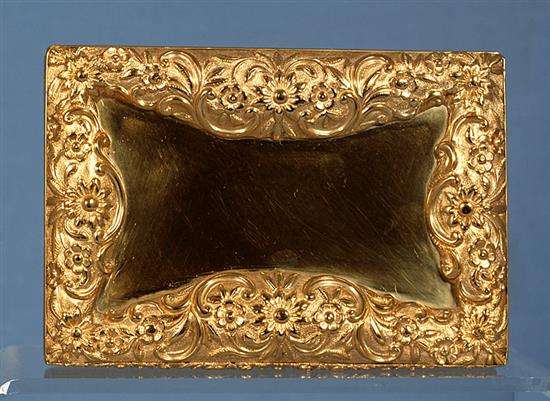 A William IV double compartment silver gilt table snuff box, Length 5”/123mm Width 3 ½”/86mm Weight: 13.3oz/377grms